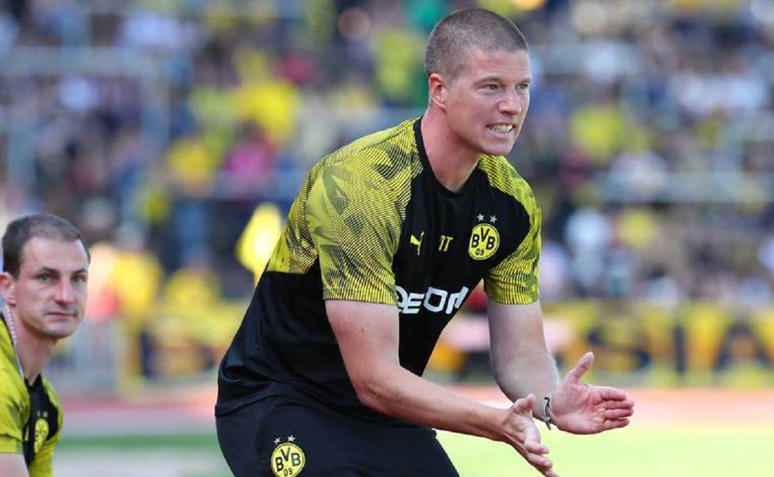 今夜德甲焦点战,孟菲斯灰熊外线爆发,更衣室稳定,团队化学反应显著(孟菲斯灰熊队名单) 今夜德甲焦点战,孟菲斯灰熊外线爆发,更衣室稳定,团队化学反应显著(孟菲斯灰熊队名单)